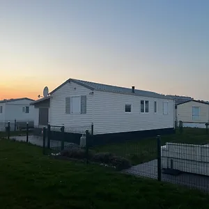 Luxe Stacaravan Albatros - 51 Camping